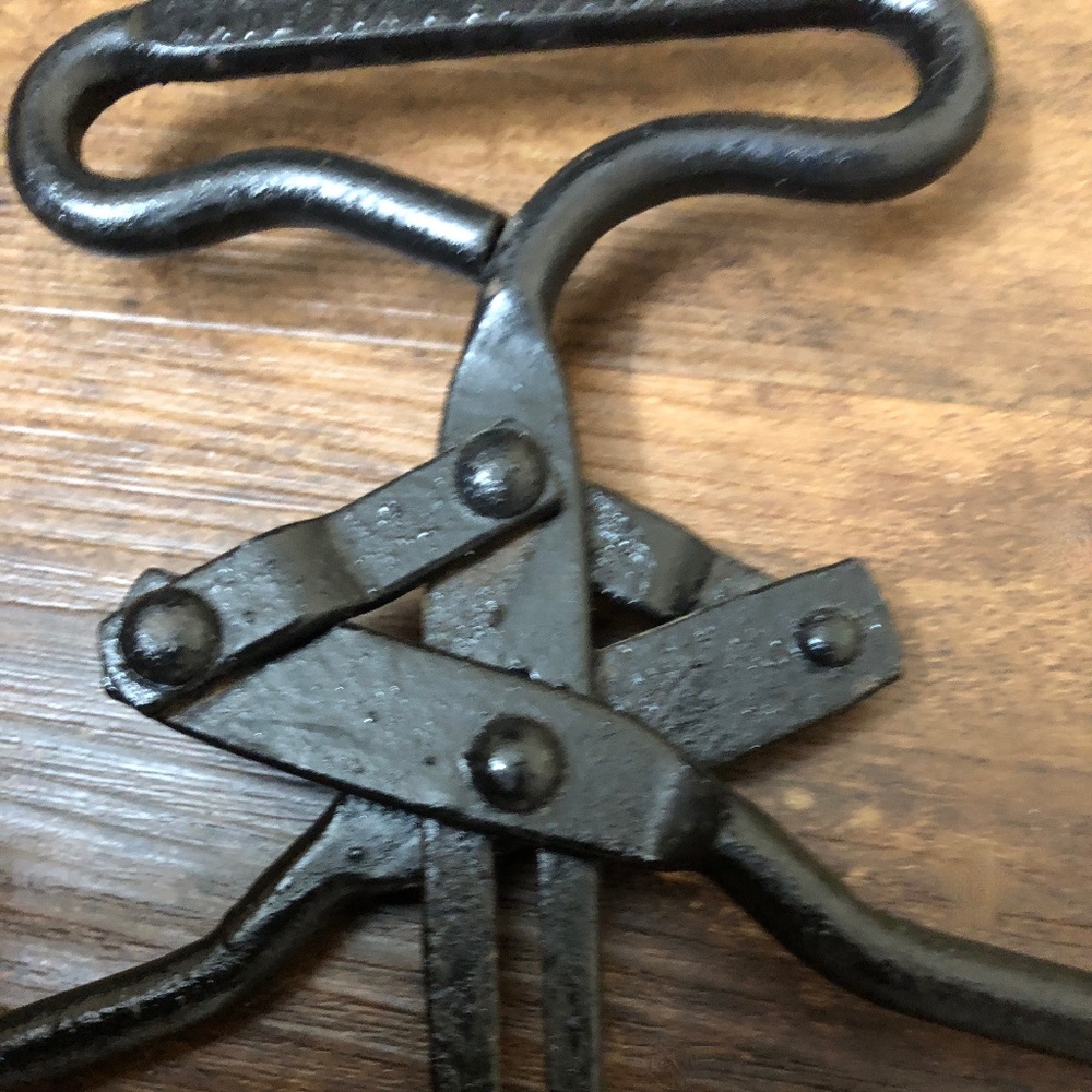 Antique Cast Iron Ice Tongs – Peoples Ice Co. – Large Block Ice Tongs, NY - Picture 7 of 16